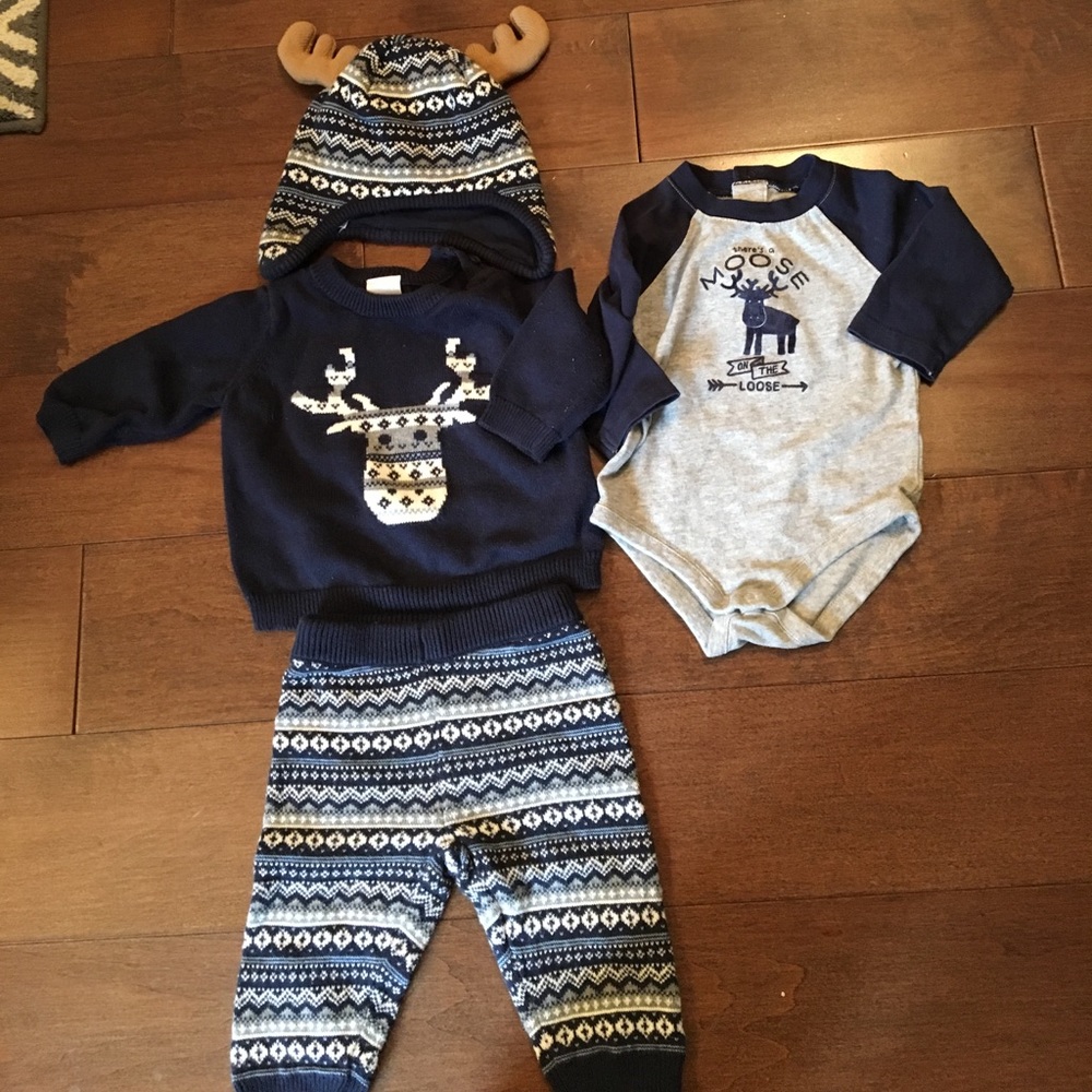 Gymboree set; 3-6 months. Excellent condition.